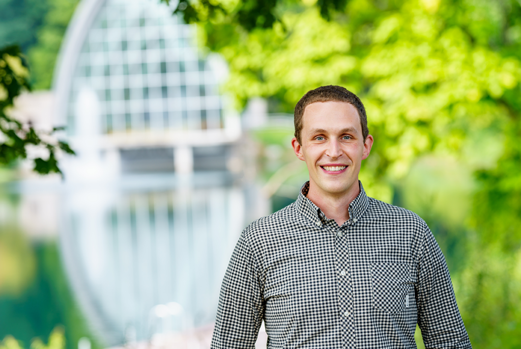 A professional picture of Ben Jelen with Rose-Hulman's White Chapel in the background.